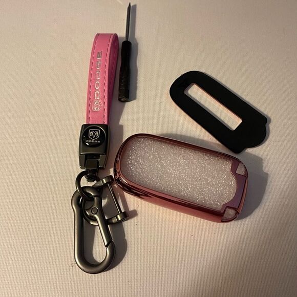 Dodge key fob Keychain Pink Leather with Logo & Key Fob Cover in pink NWT - Picture 3 of 4